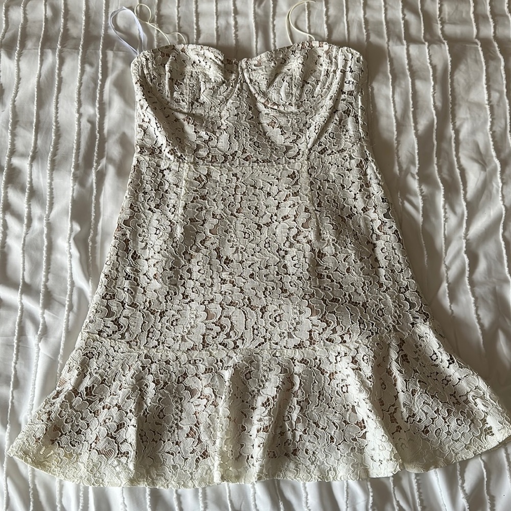 White Fox Boutique Dress Size XL